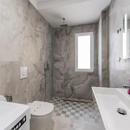 Relax Seafront By Ps Apartmán