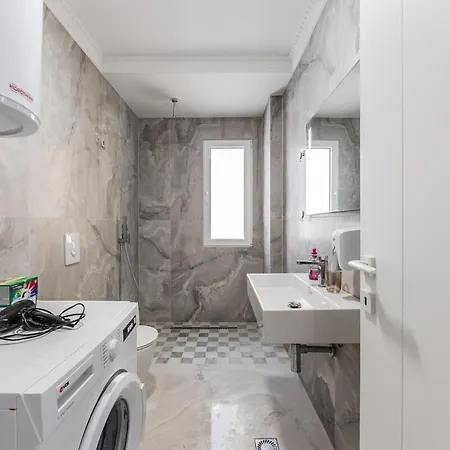 Relax Seafront By Ps * Golem (Tirana)