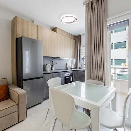 Relax Seafront By Ps Apartmán *