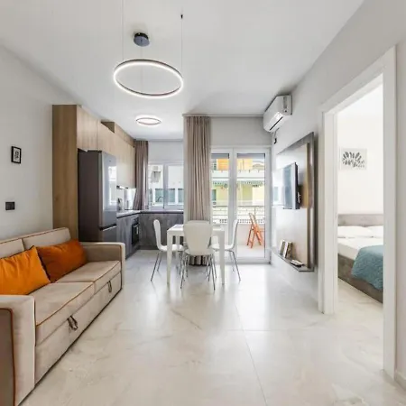 Apartment Relax Seafront By Ps Golem (Tirana)