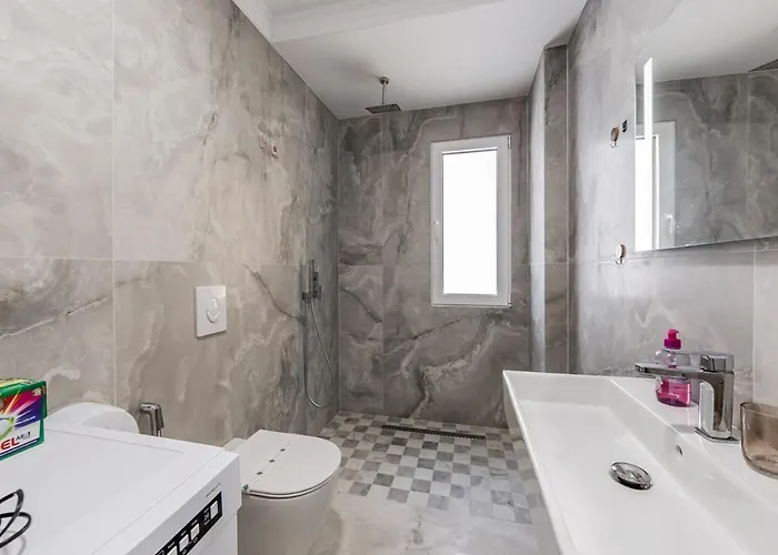 Relax Seafront By Ps Daire