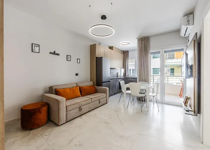 Relax Seafront By Ps Golem (Tirana)