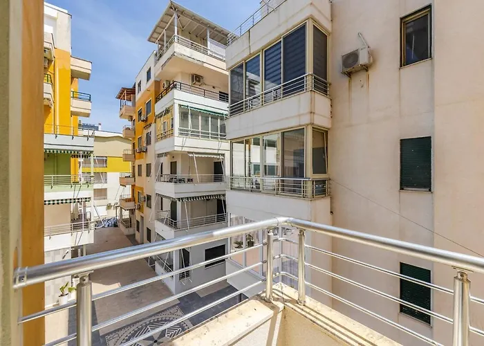 Relax Seafront By Ps Golem (Tirana)